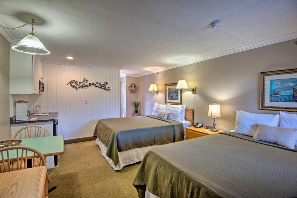 Southern Maine Retreat Less Than 2 Mi to Wells Beach!